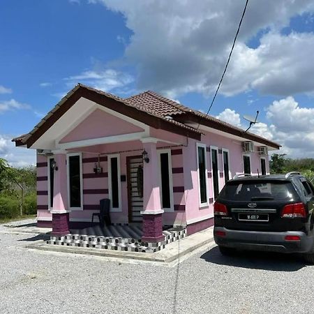 Homestay Armand Pengkalan Balak Melaka Masjid Tanah Εξωτερικό φωτογραφία